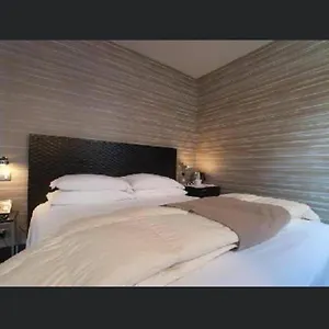 Hotel Mh Design ***