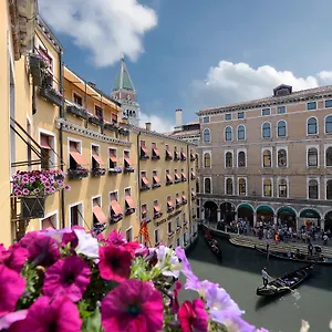 https://albergo-cavalletto-doge-orseolo.hotelslidodijesolo.com