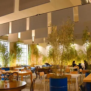 https://hostel-bovisa-urban-garden.it-lombardy.com