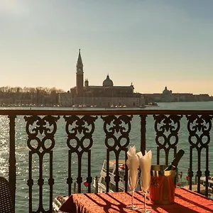 Affittacamere A Tribute To Music Residenza, Venezia