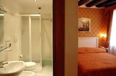 ***  Ca' San Vio Bed and Breakfast Venecia Italia