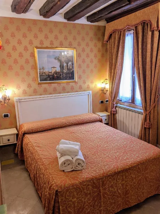 Ca' San Vio Bed and Breakfast Venecia Italia